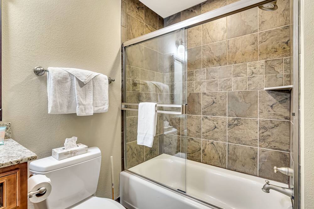 Photo of Bathroom in Branson