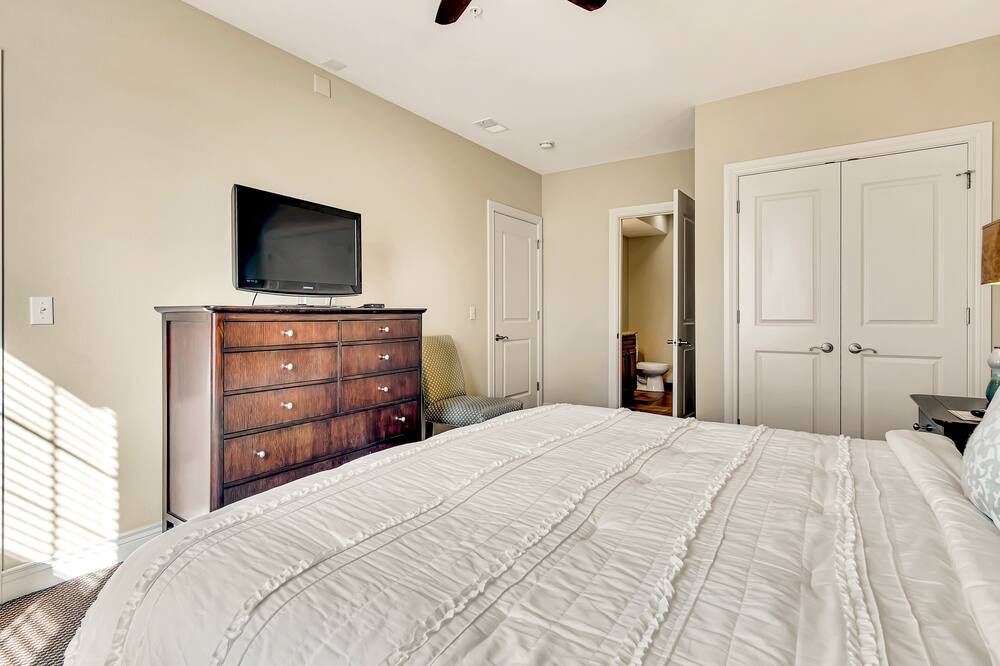 Photo of Bedroom in Branson