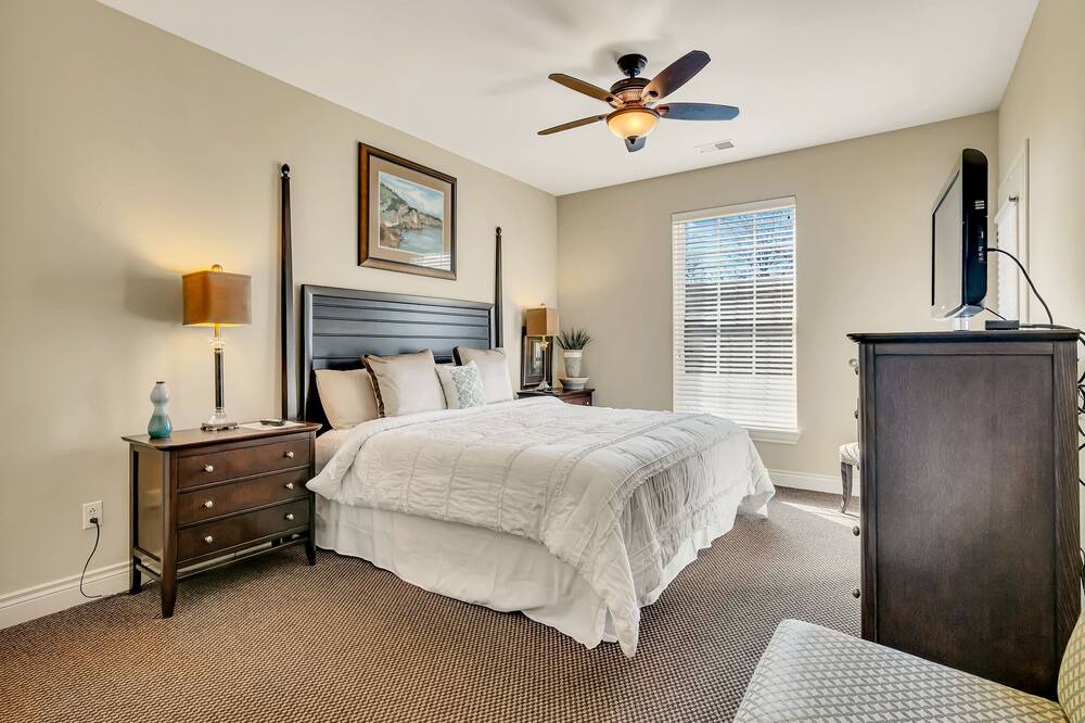Photo of Bedroom in Branson