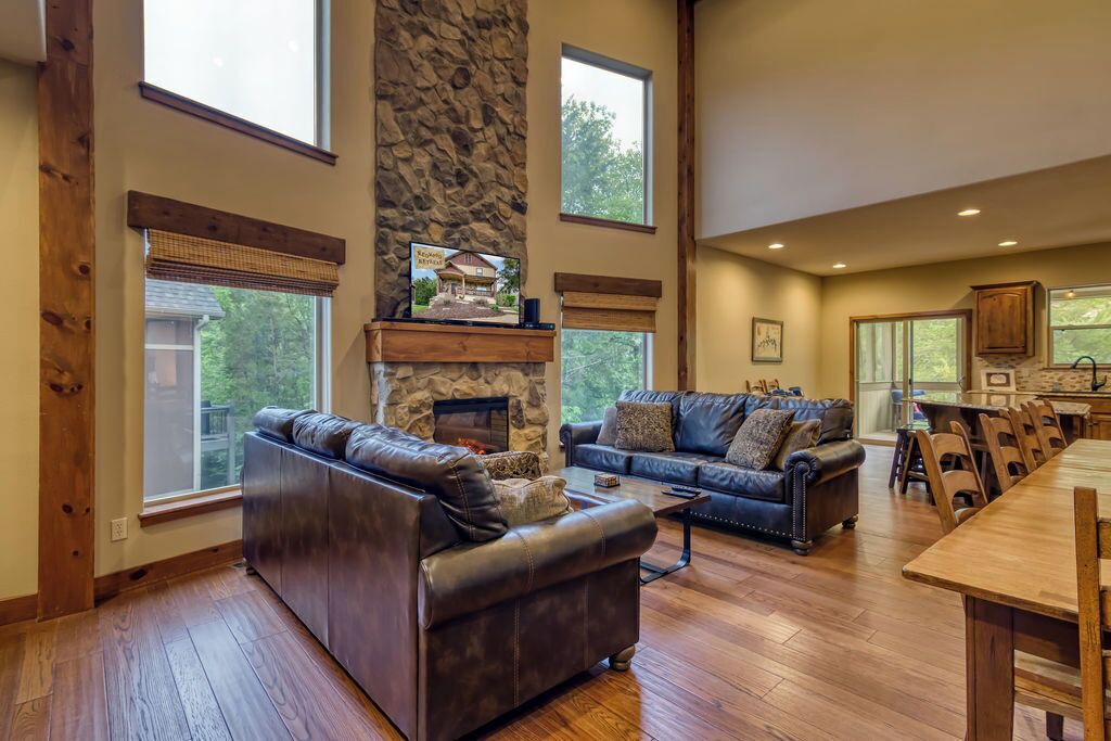 Photo of Livingroom in Hollister