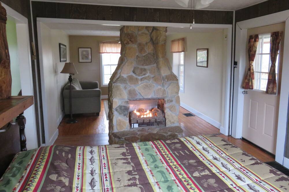 Photo of Bedroom in East Bernstadt