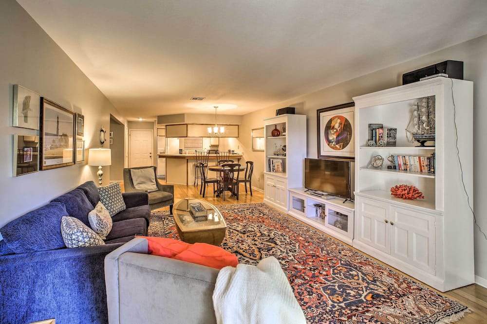 Photo of Livingroom in Table Rock