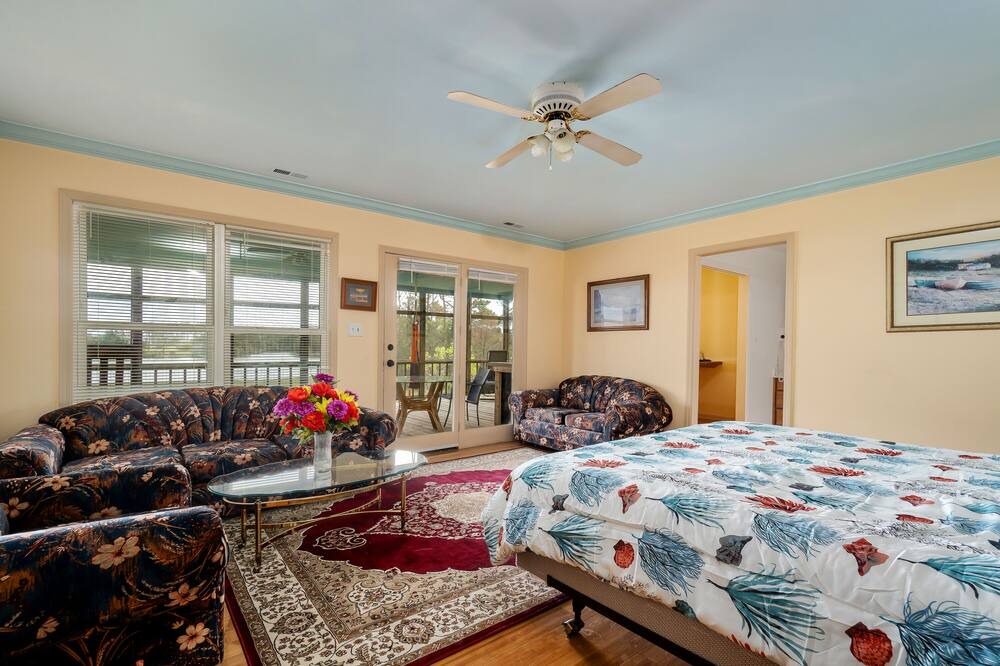Photo of Bedroom in Cedar Island