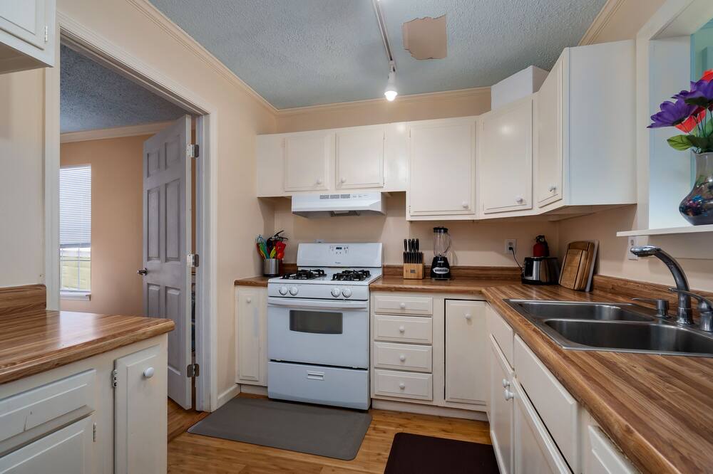 Photo of Kitchen in Cedar Island