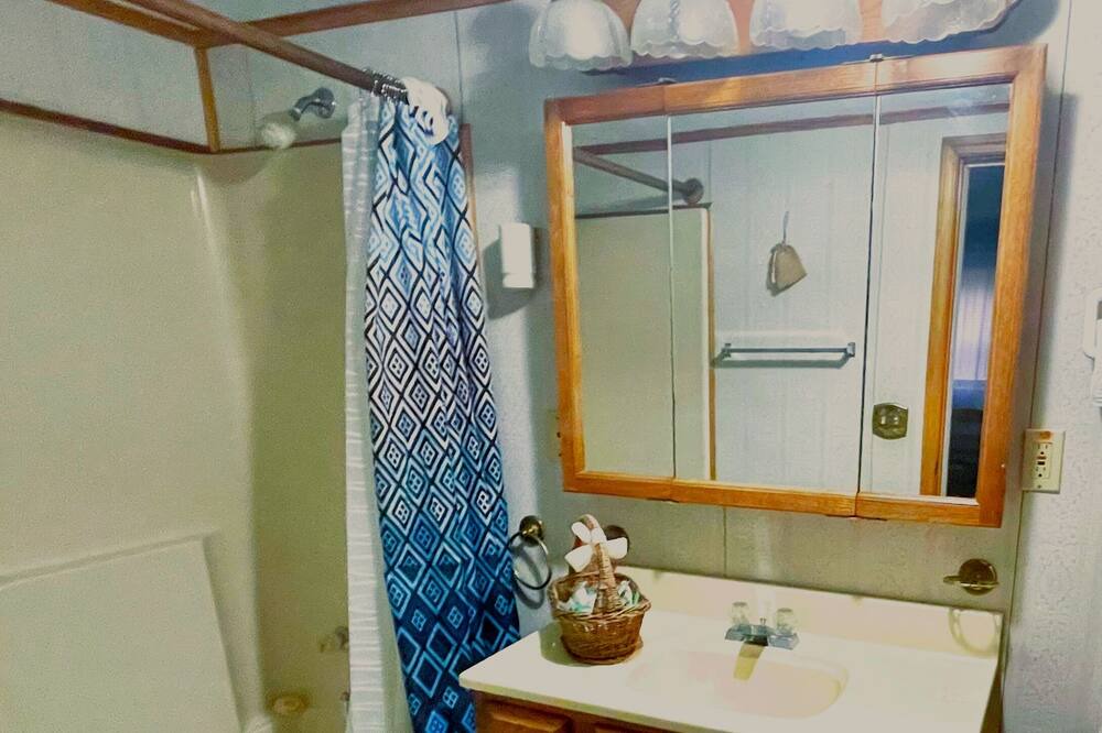 Photo of Bathroom in Radcliff