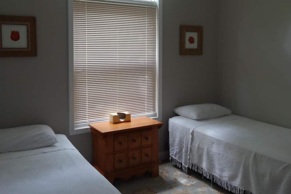 Photo of Others in Lampe