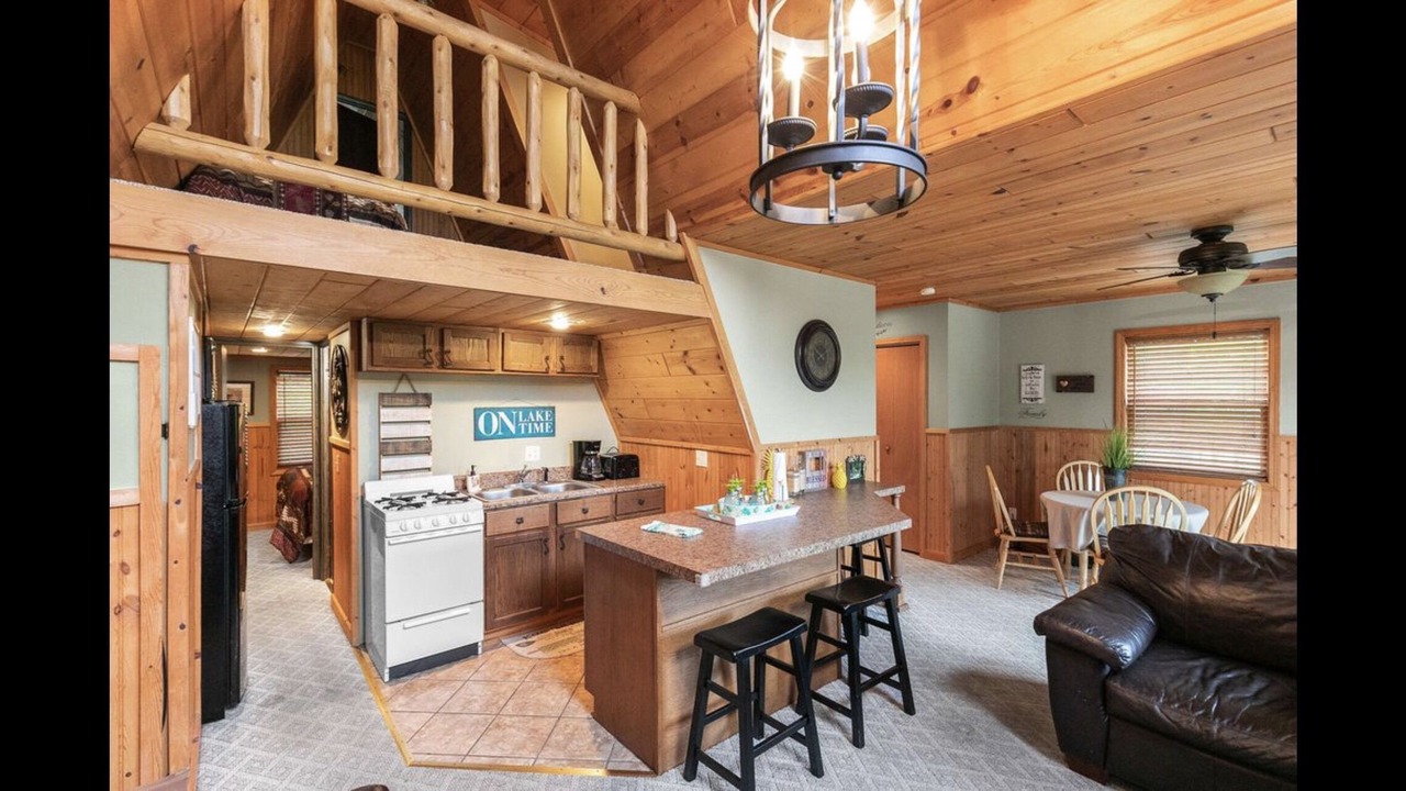 Photo of Kitchen in Lampe