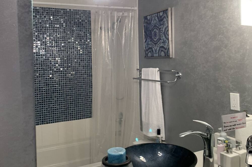 Photo of Bathroom in Lyndon