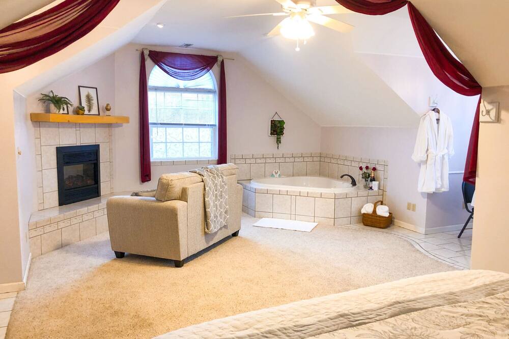 Photo of Bedroom in Branson