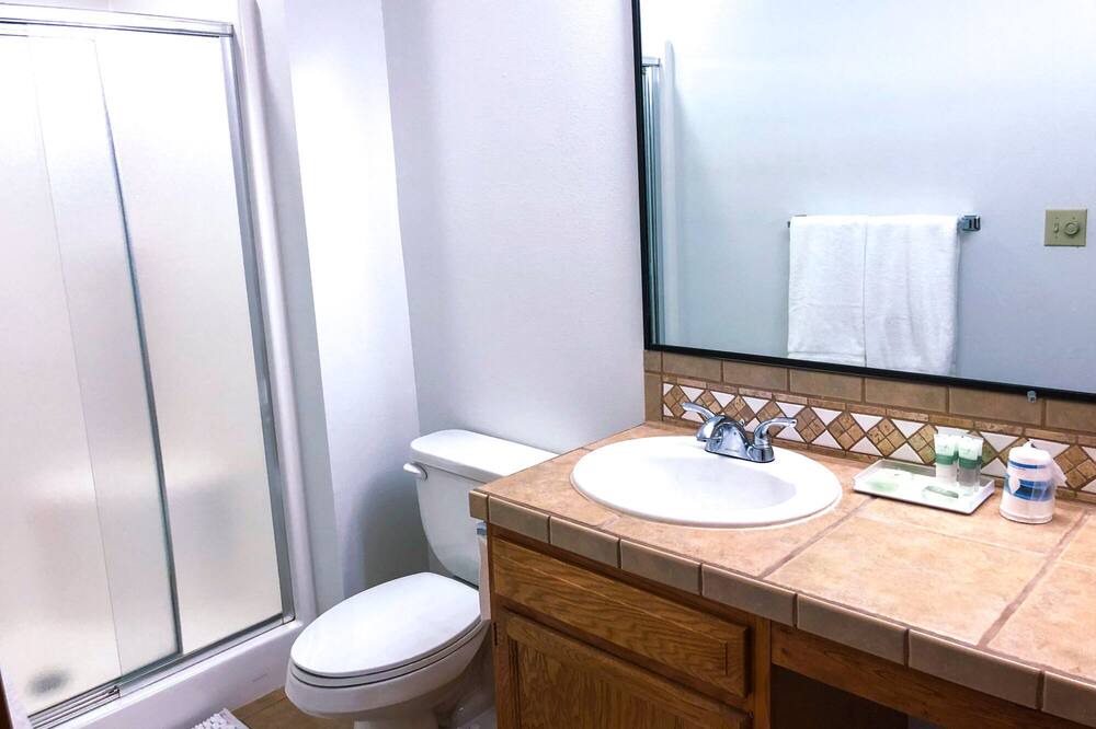 Photo of Bathroom in Branson