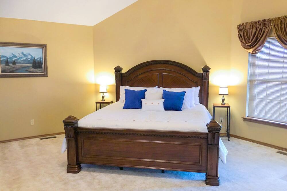 Photo of Bedroom in Branson