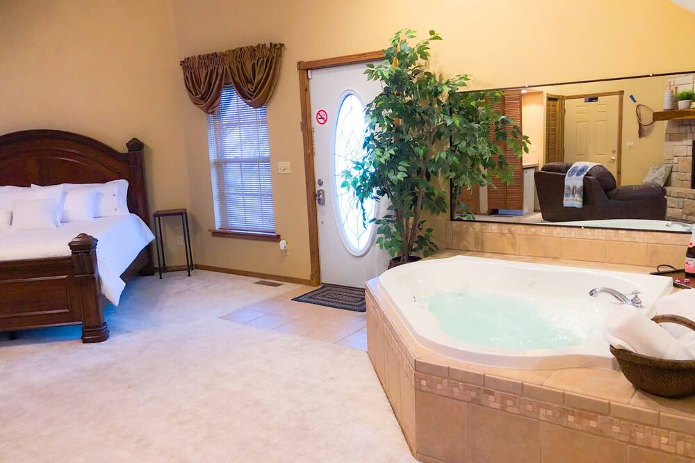 Photo of Bathroom in Branson