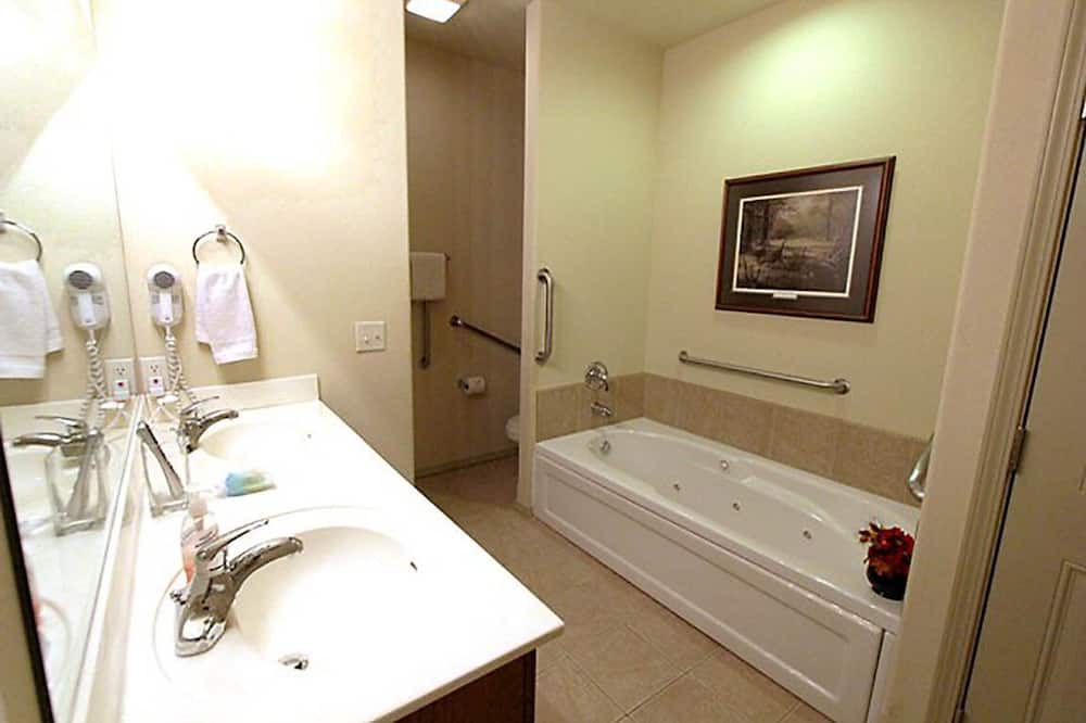 Photo of Bathroom in Branson West
