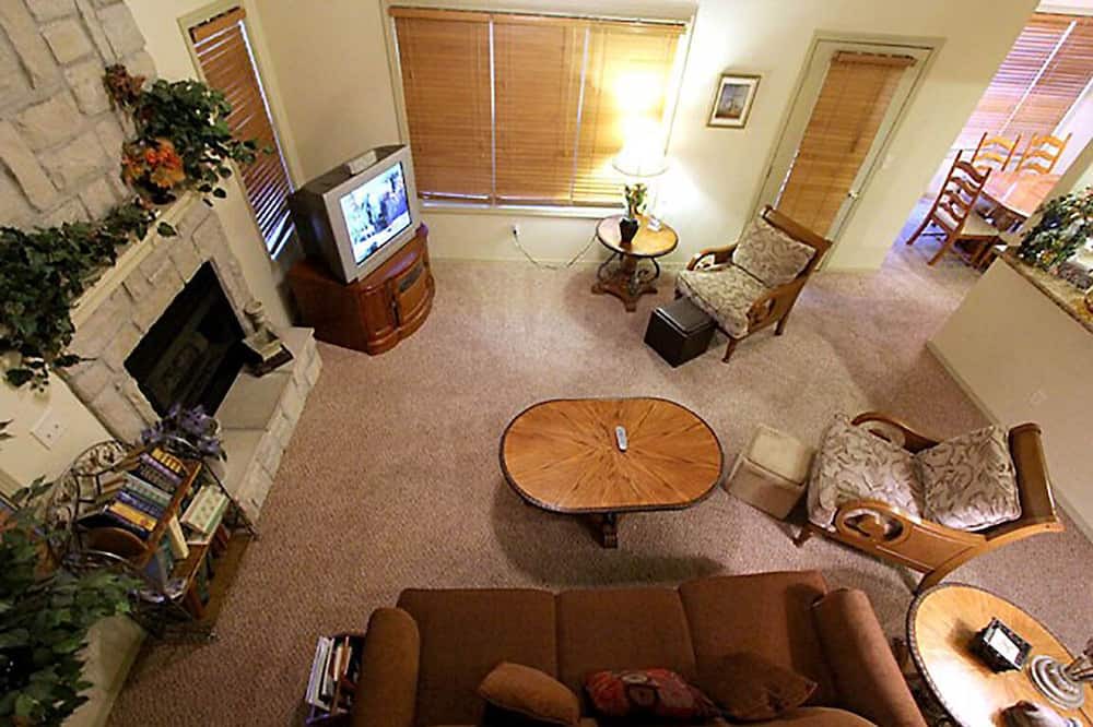 Photo of Livingroom in Branson West