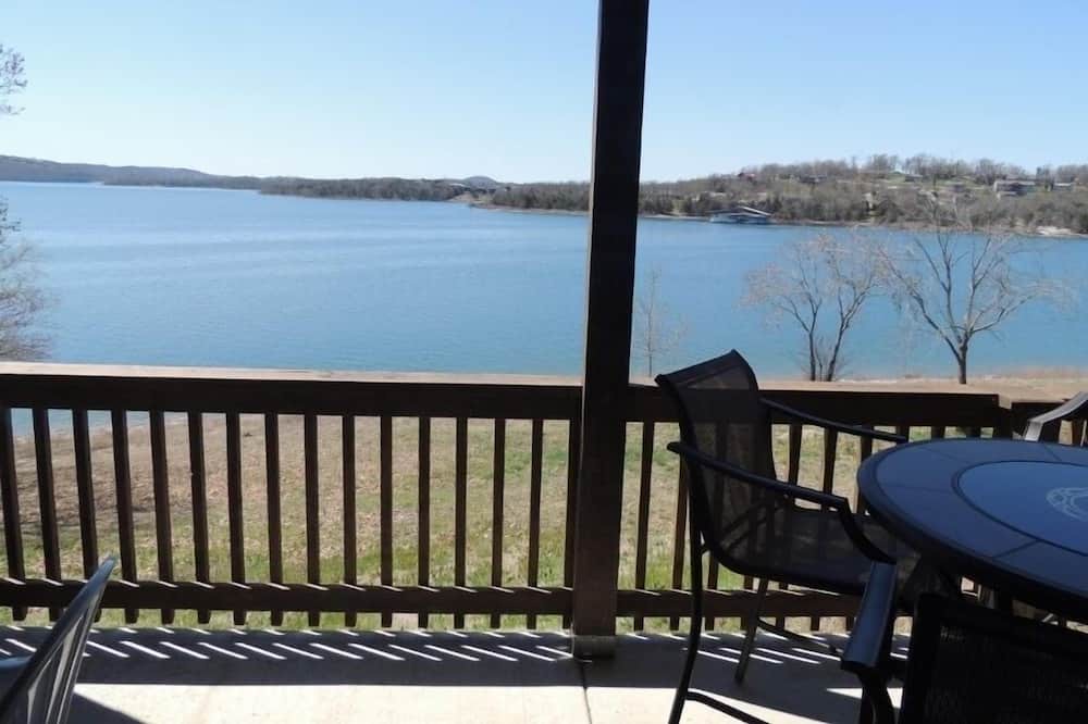 Photo of Patio Balcony in Kimberling City