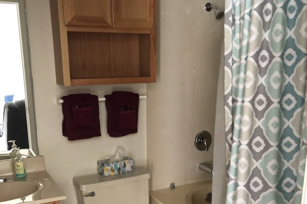 Photo of Bathroom in Kimberling City