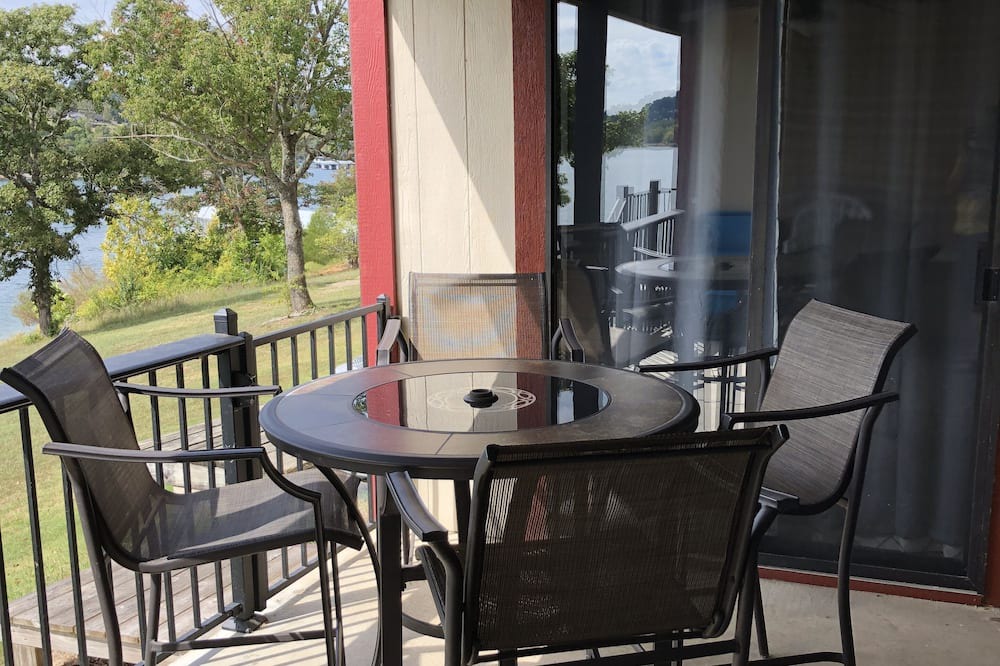 Photo of Patio Balcony in Kimberling City