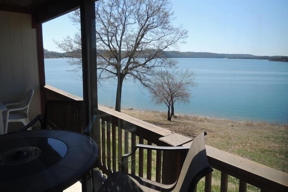 Photo of Patio Balcony in Kimberling City