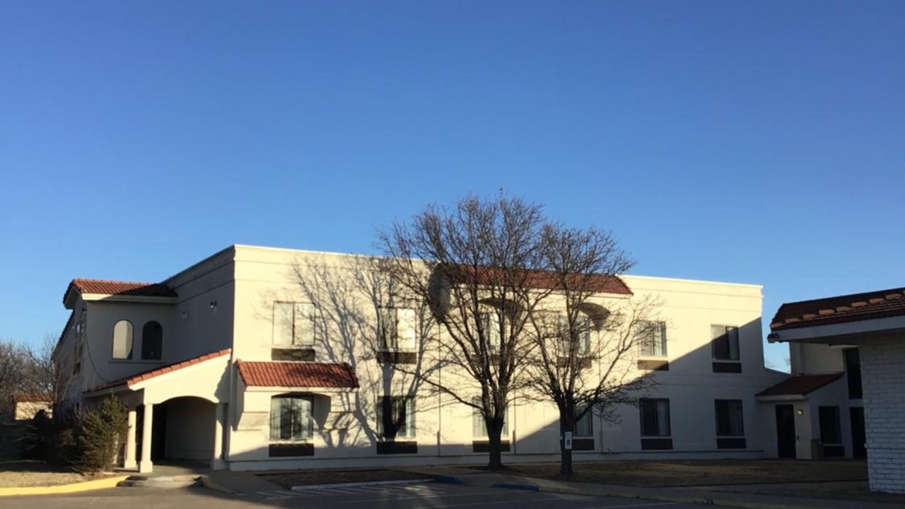 Photo of Outdoor in Pratt
