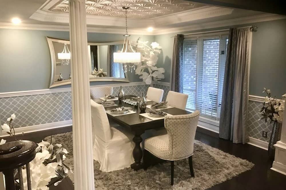 Photo of Bedroom in Pioneer Village