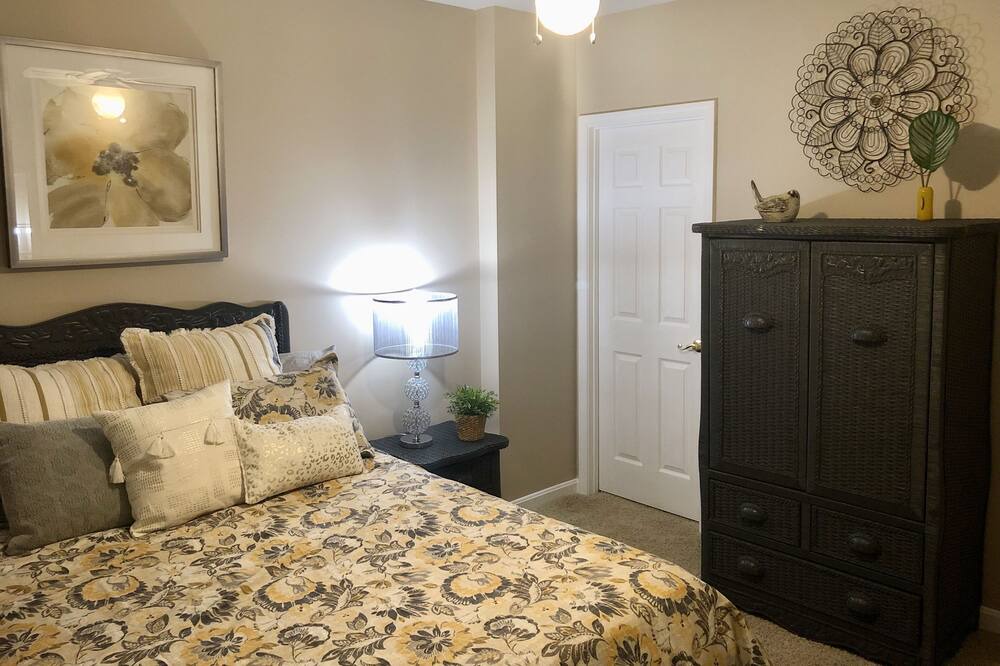Photo of Bedroom in Pioneer Village