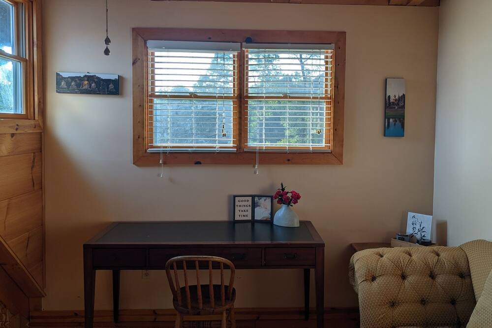 Photo of Livingroom in Makanda
