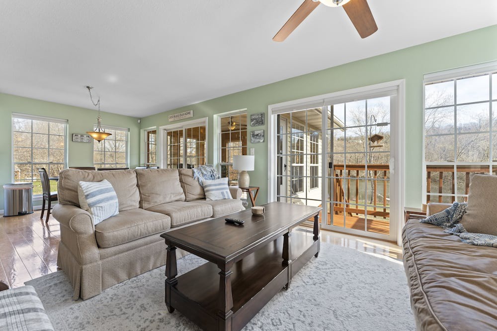 Photo of Livingroom in Rockaway Beach