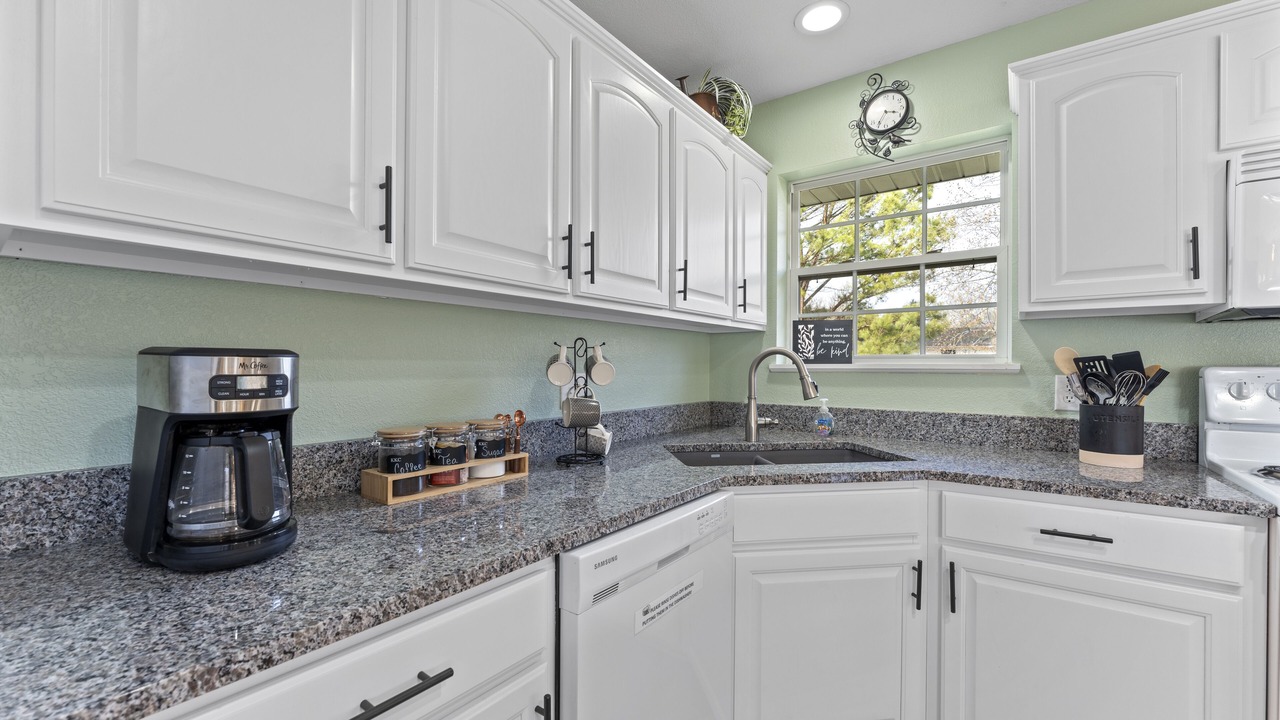 Photo of Kitchen in Rockaway Beach