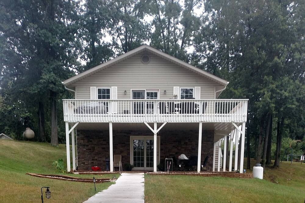 Photo of Outdoor in Marion