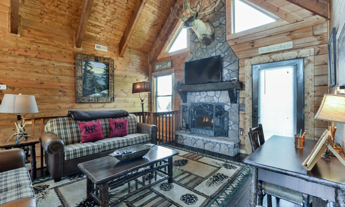 Photo of Livingroom in Branson Cedars