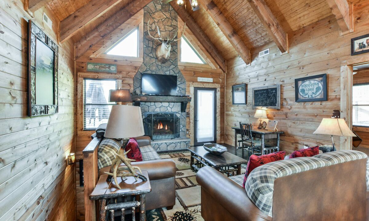 Photo of Livingroom in Branson Cedars