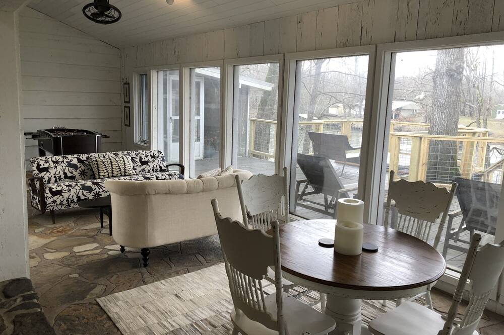 Photo of Livingroom in Wilburn