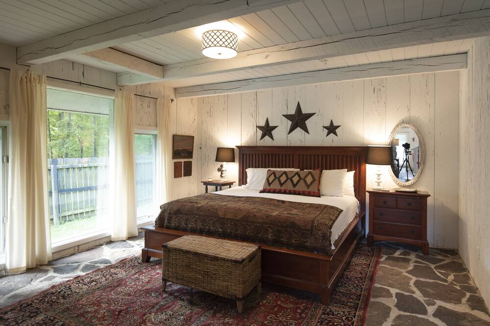 Photo of Bedroom in Wilburn
