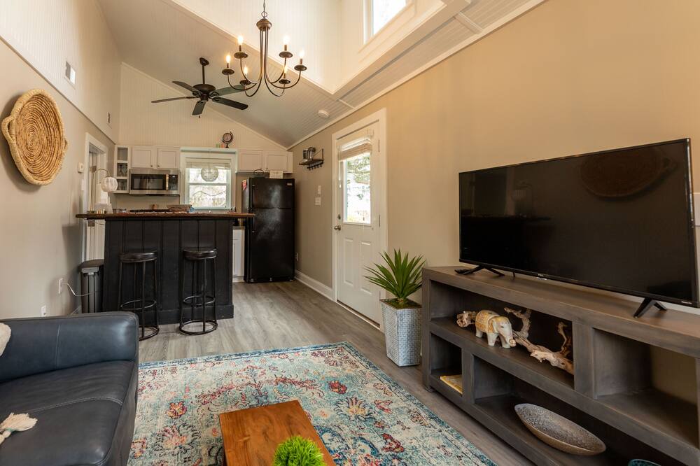 Photo of Livingroom in Manteo