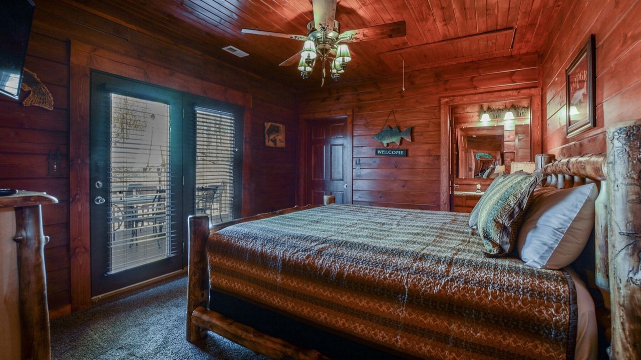Photo of Others in Branson Cedars