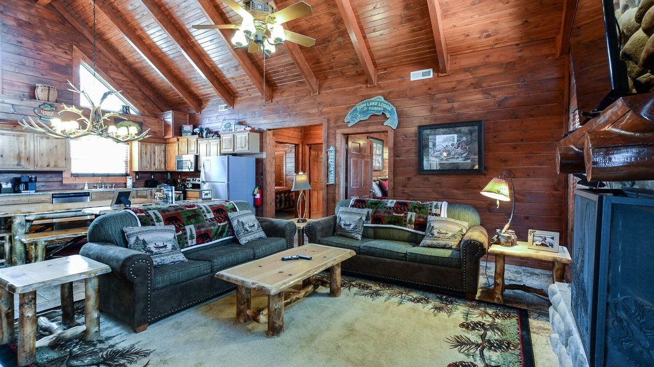 Photo of Livingroom in Branson Cedars