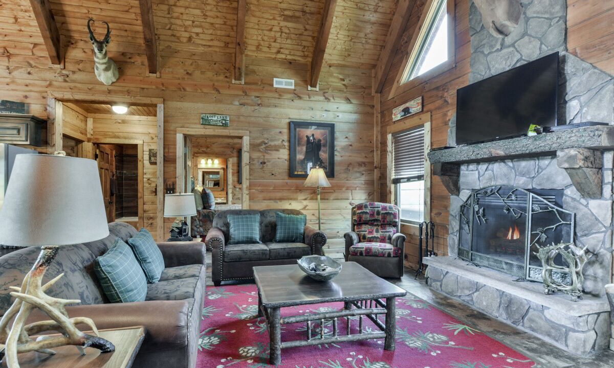 Photo of Livingroom in Branson Cedars