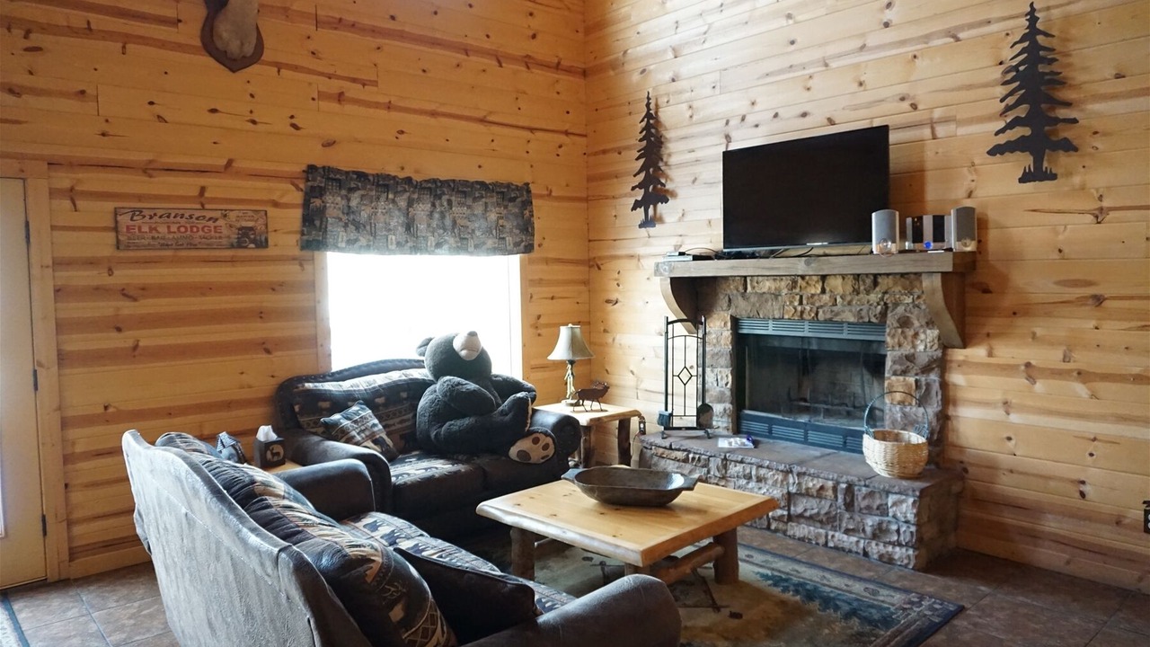Photo of Livingroom in Branson Cedars