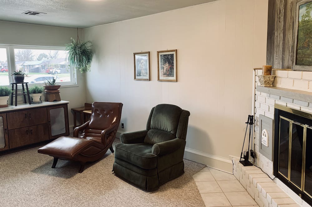 Photo of Bedroom in Woodward