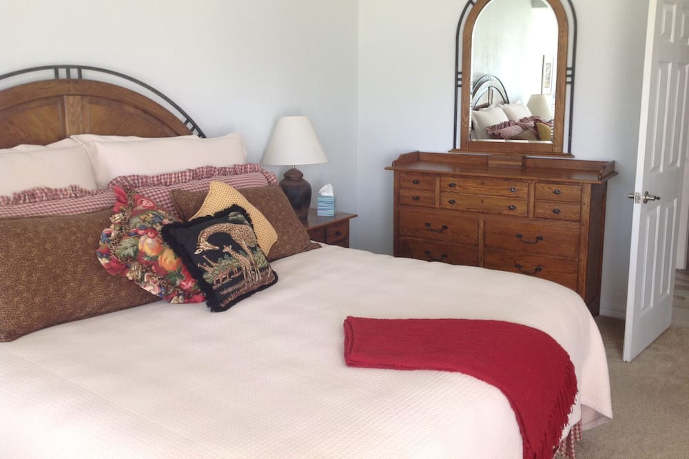Photo of Bedroom in Branson