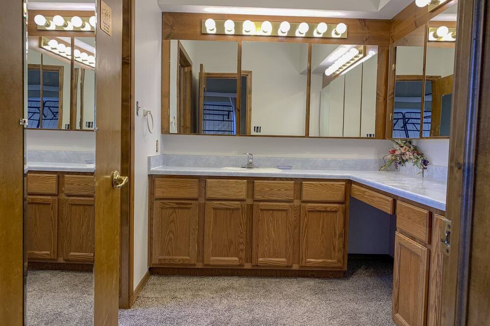 Photo of Bathroom in Branson