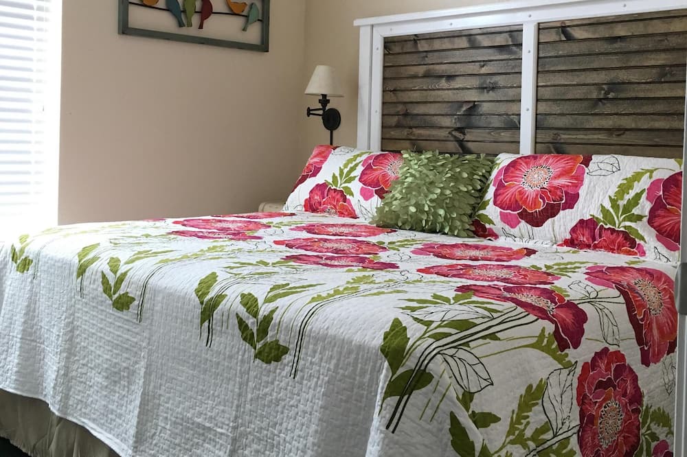 Photo of Bedroom in Table Rock