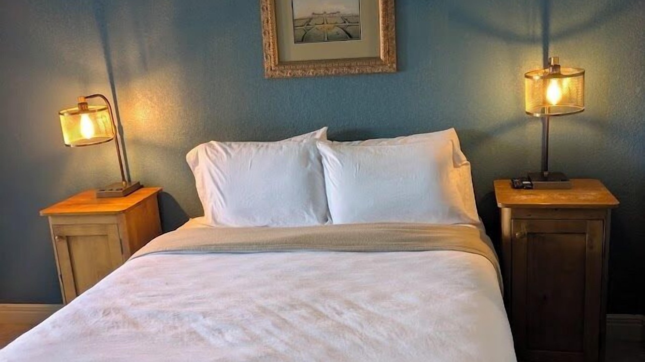 Photo of Bedroom in Weston