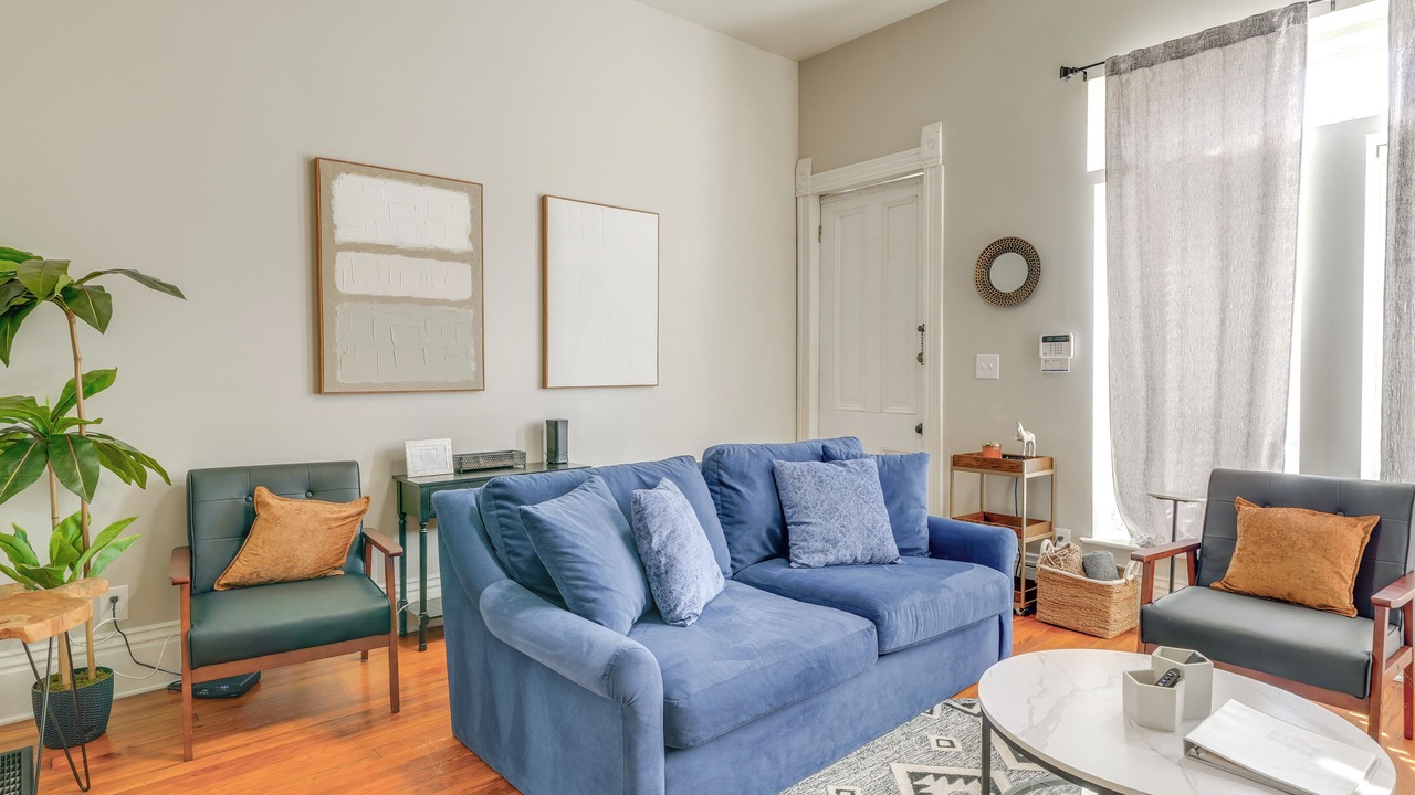 Photo of Livingroom in East Market District