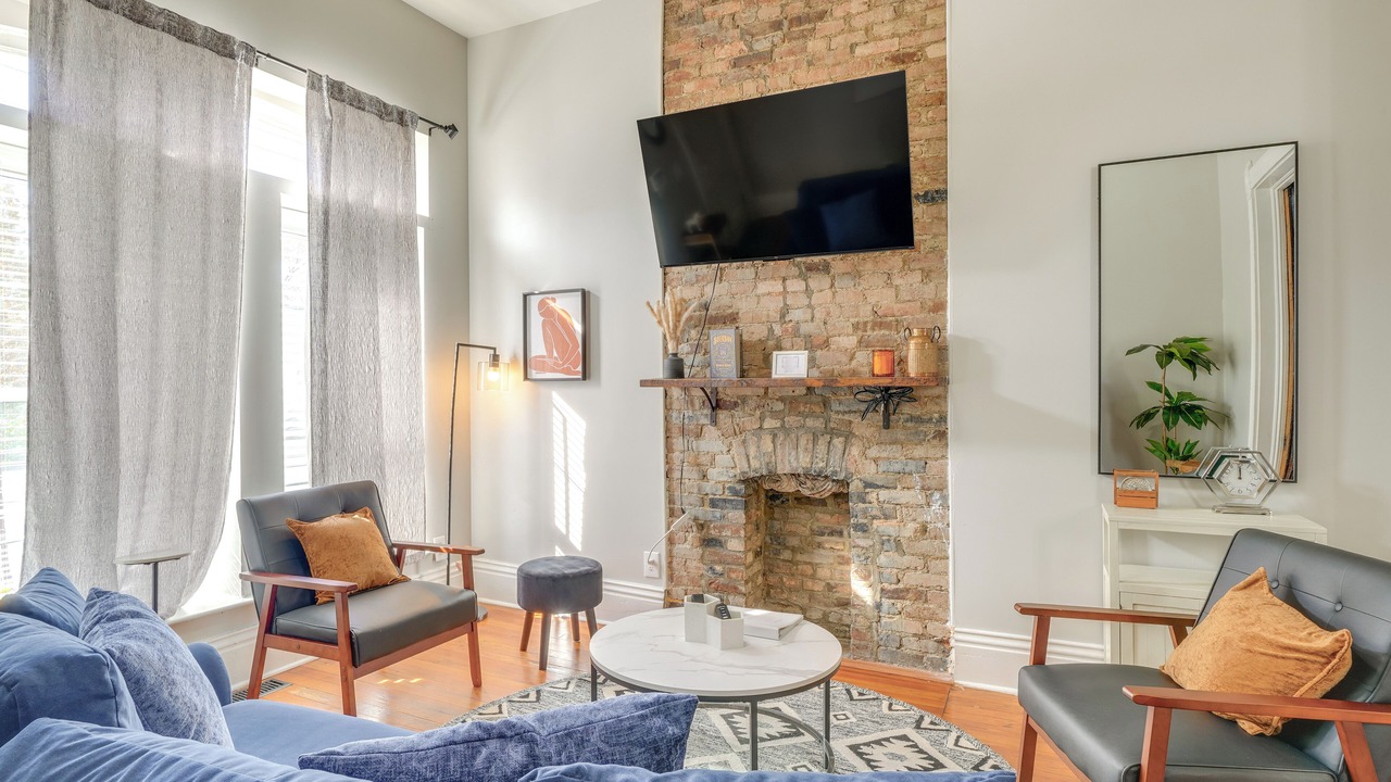Photo of Livingroom in East Market District