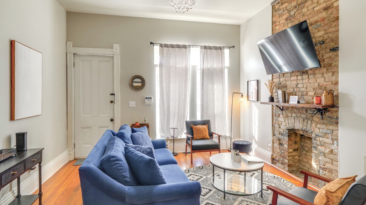 Photo of Livingroom in East Market District