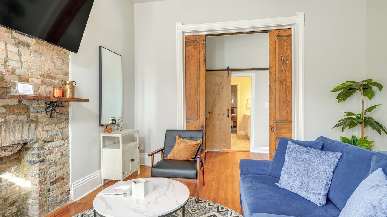 Photo of Livingroom in East Market District
