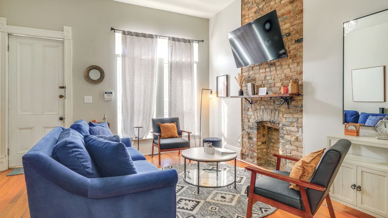 Photo of Livingroom in East Market District