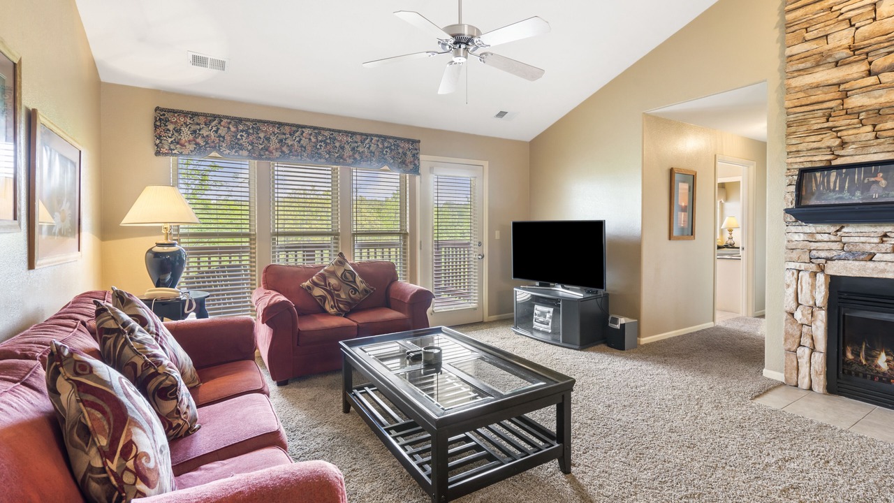 Photo of Bedroom in Branson West