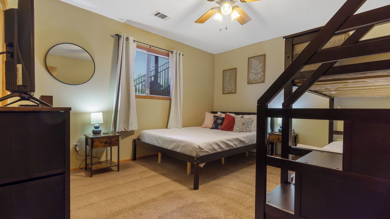 Photo of Others in Notch Estates